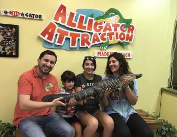 Alligator Attraction sign